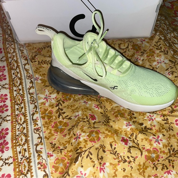 Nike Sneakers - Picture 6 of 6